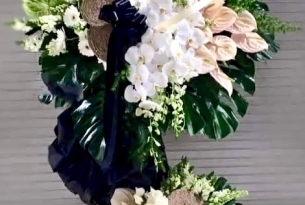 Vòng hoa chia buồn hoa viếng tang lễ 2 tầng 039