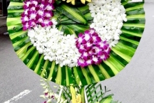 Vòng hoa chia buồn hoa viếng tang lễ 2 tầng 042